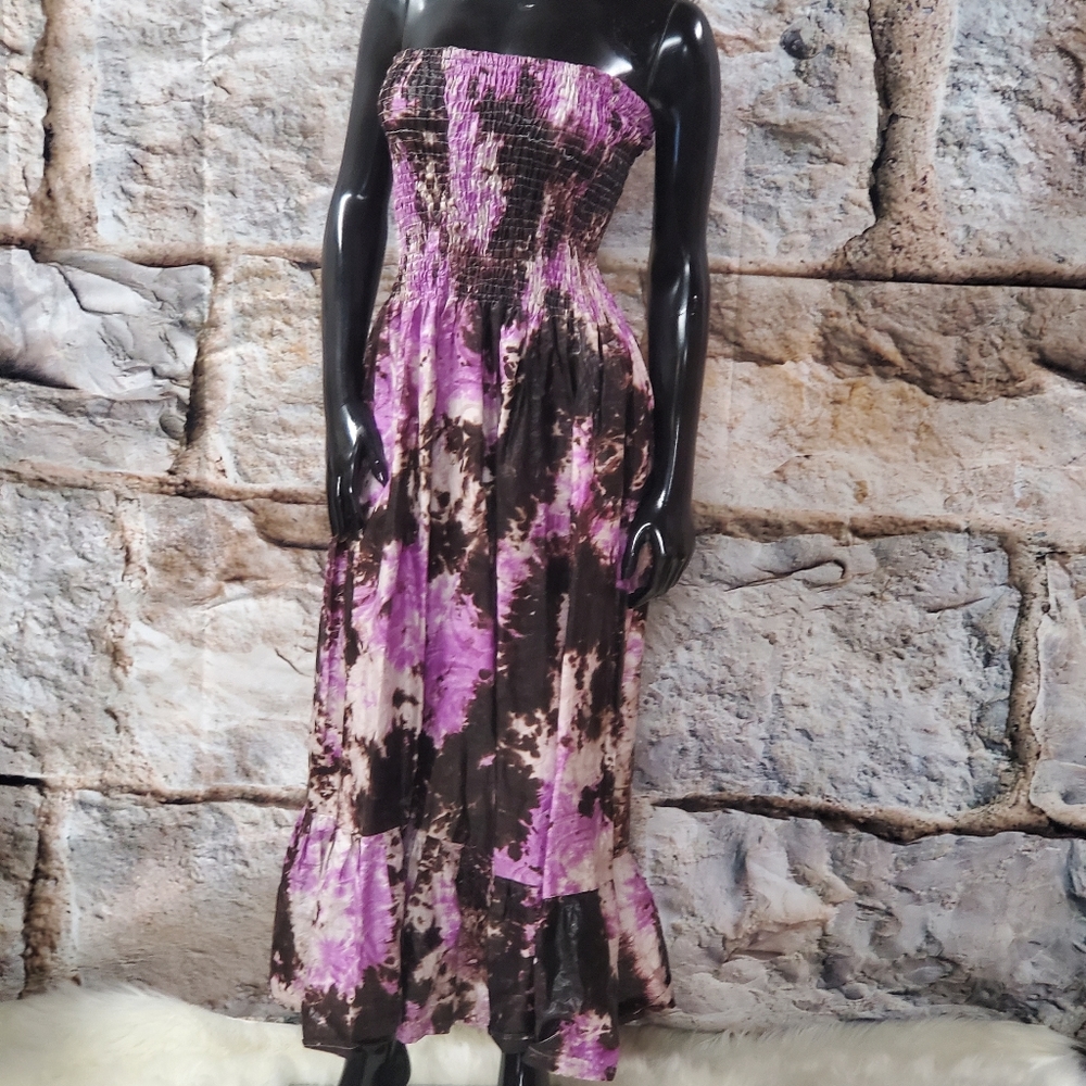 Strapless midi-length Purple Tie Dye Dress with a pleated bodice. Medium.